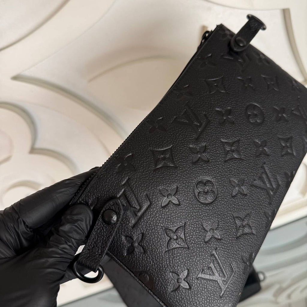 Louis Vuitton Trio Messenger Bag 

773 ⭐️