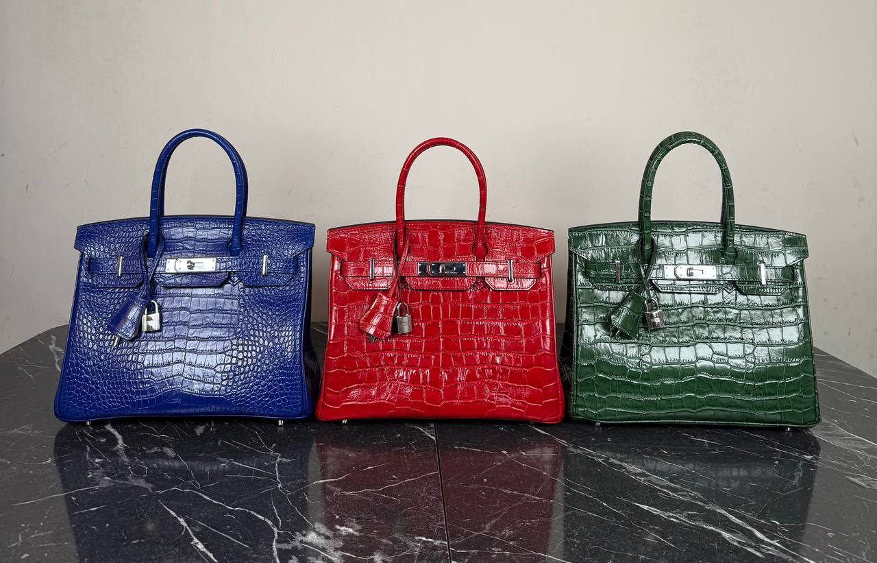 Hermes Birkin Bag 30 cm 

30x22 cm 
5071 ⭐️