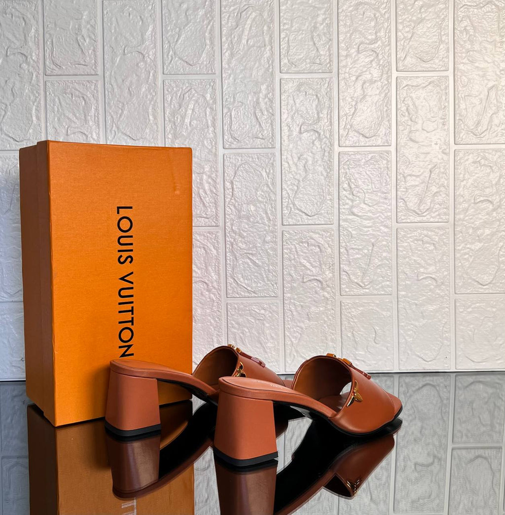 Louis Vuitton Mare Mule 8cm

911237 ⭐️