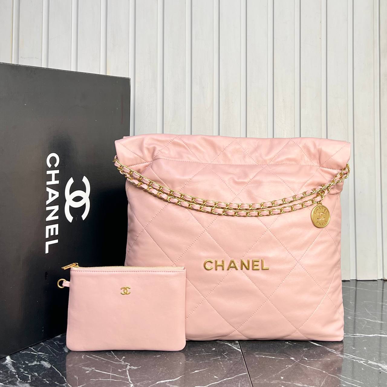 Chanel 22 Handbag

33x39 cm 
5648 ⭐️