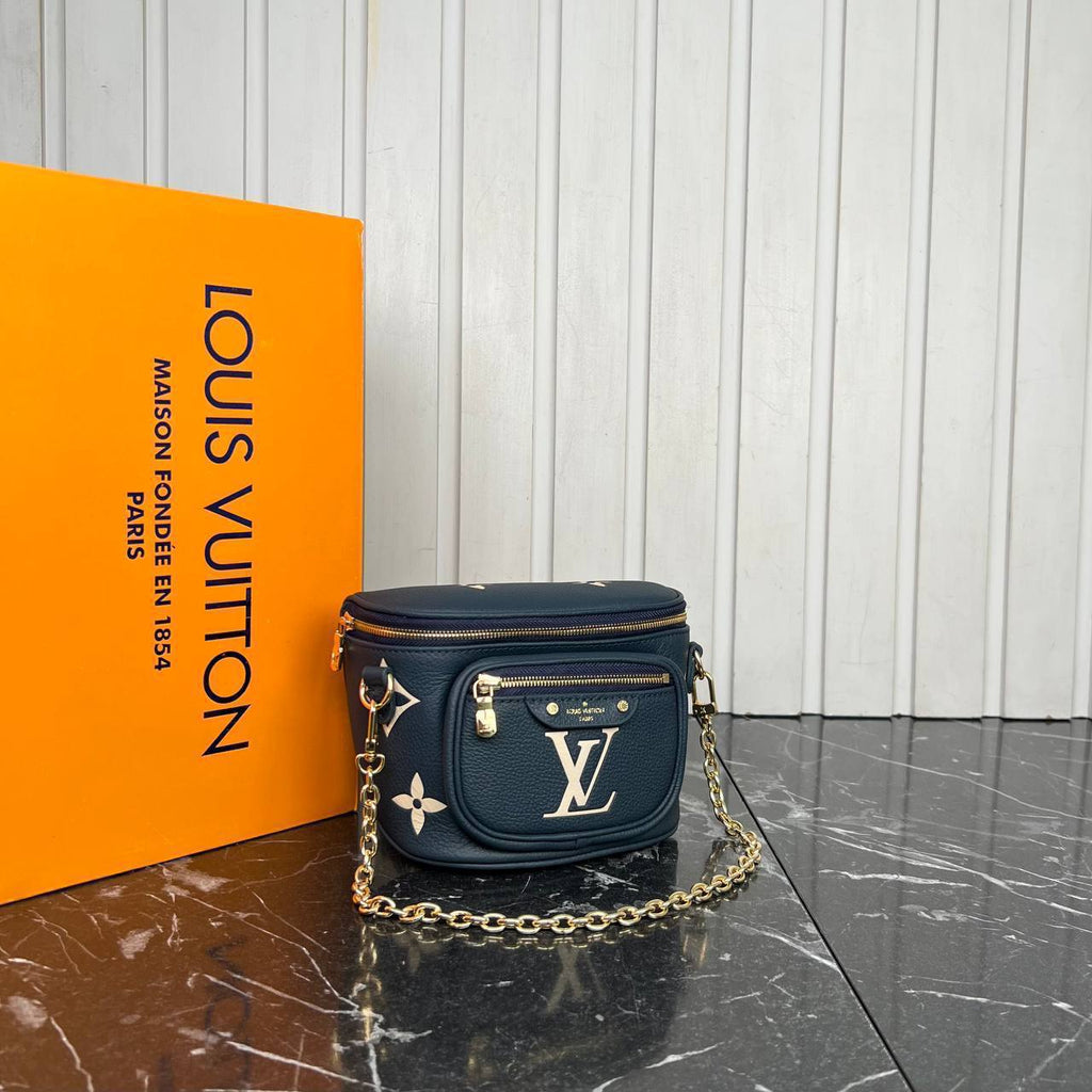 Louis Vuitton Mini Bumbag

6661 ⭐️
