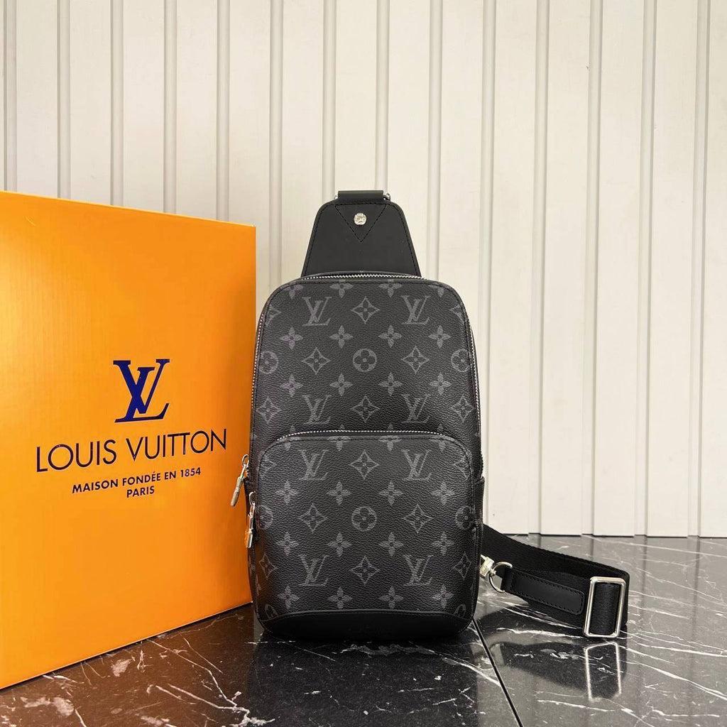 Louis Vuitton Avenue Sling Bag 

642-3