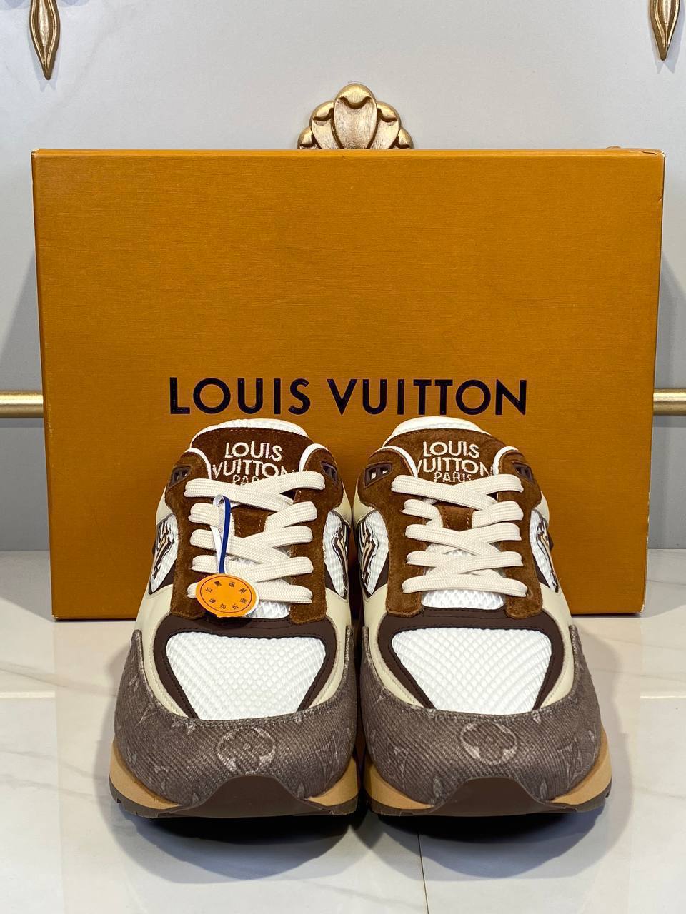 Louis Vuitton Blus Sneakers 

911021 ⭐️