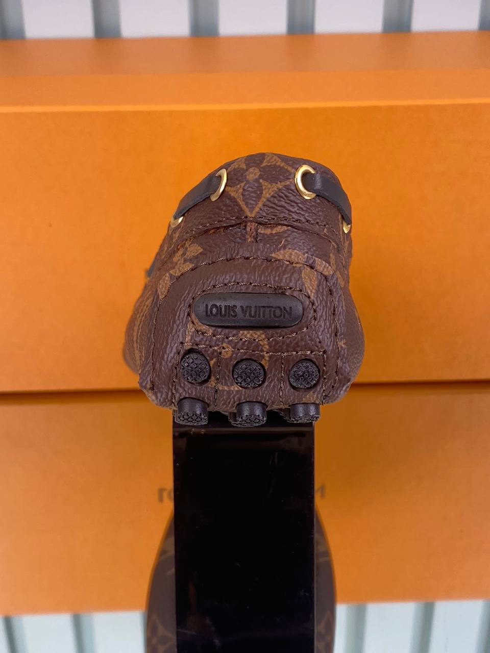Louis Vuitton Makosen 
Hakiki Deri

2035