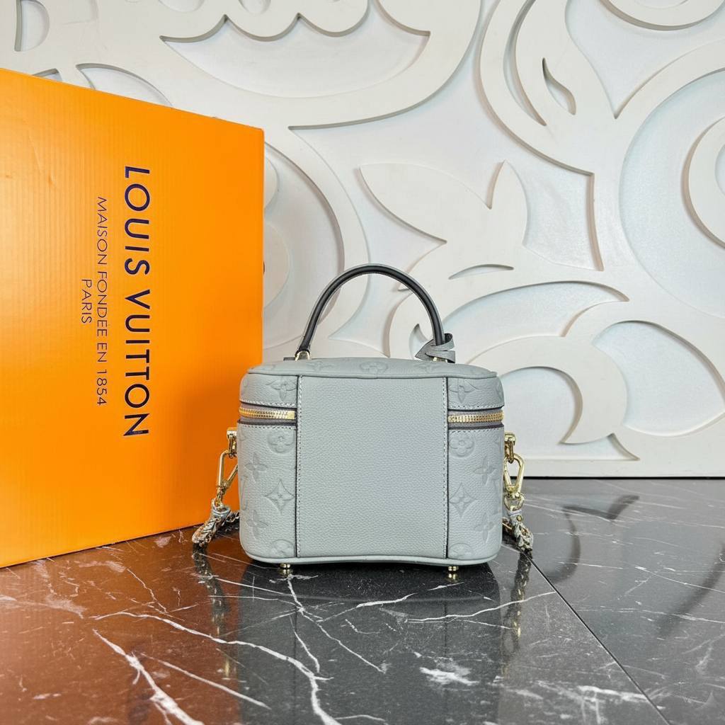 Louis Vuitton Vanity PM 

860-2 ⭐️