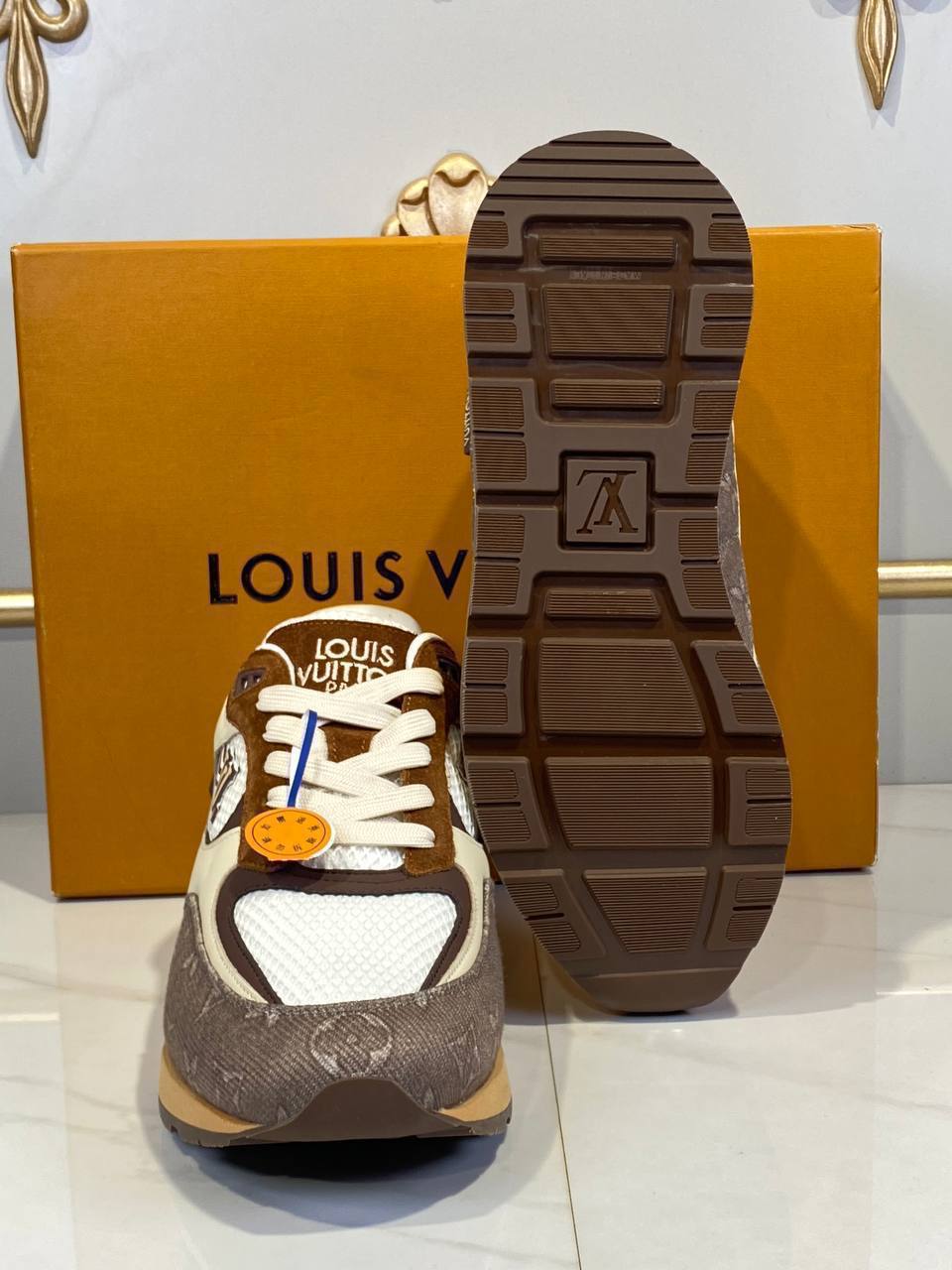 Louis Vuitton Blus Sneakers 

911021 ⭐️