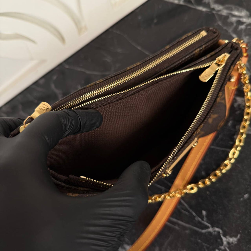 Louis Vuitton Liv Pochette

210076 ⭐️
