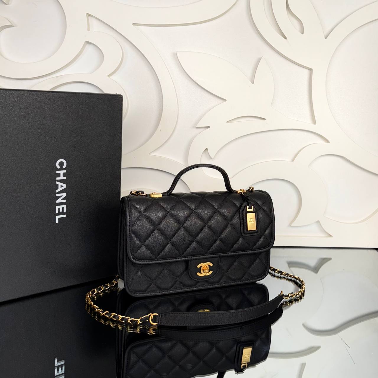 Chanel Medium Flap Bag

25x16 cm
910206 ⭐️