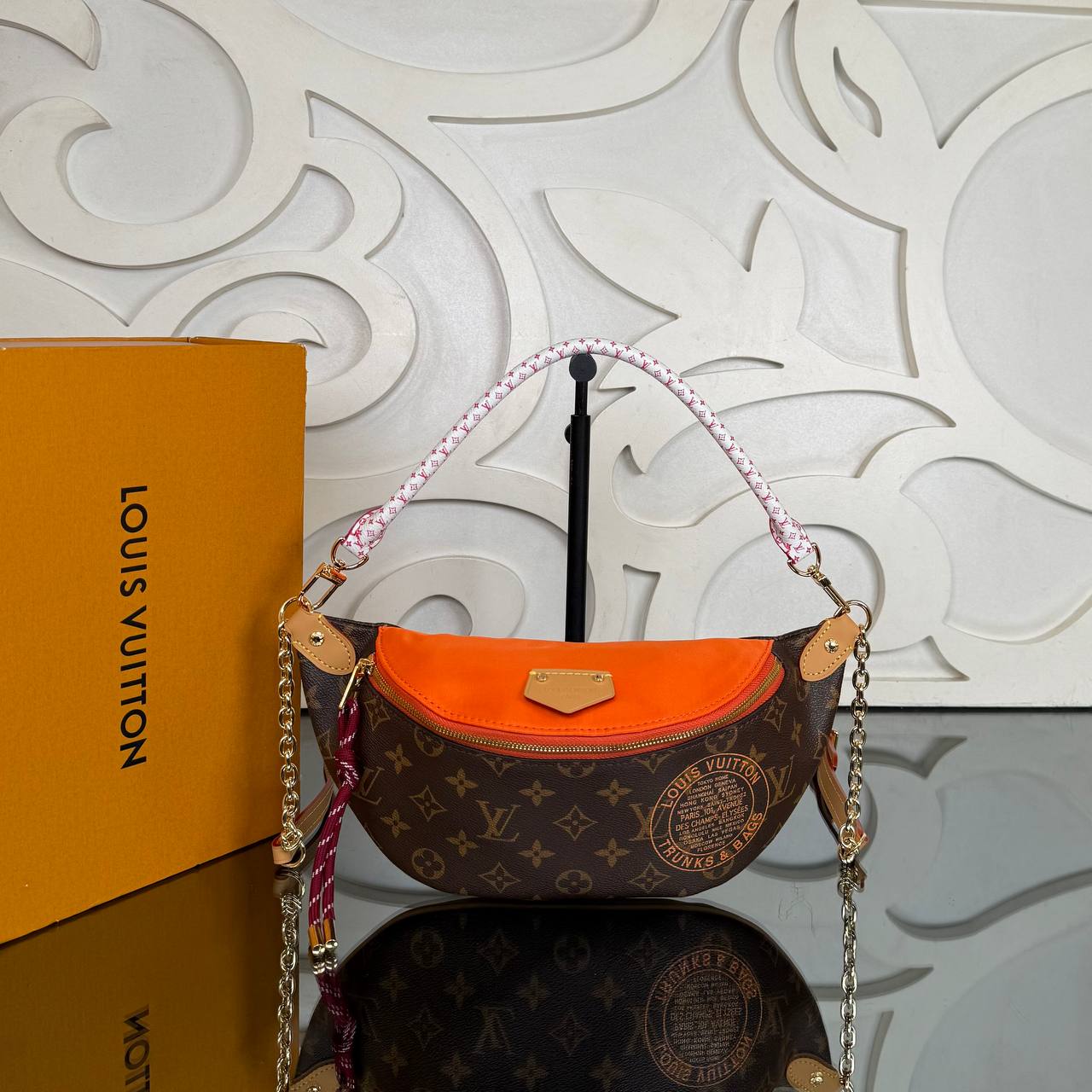 Louis Vuitton Bumbag

910688 ⭐️