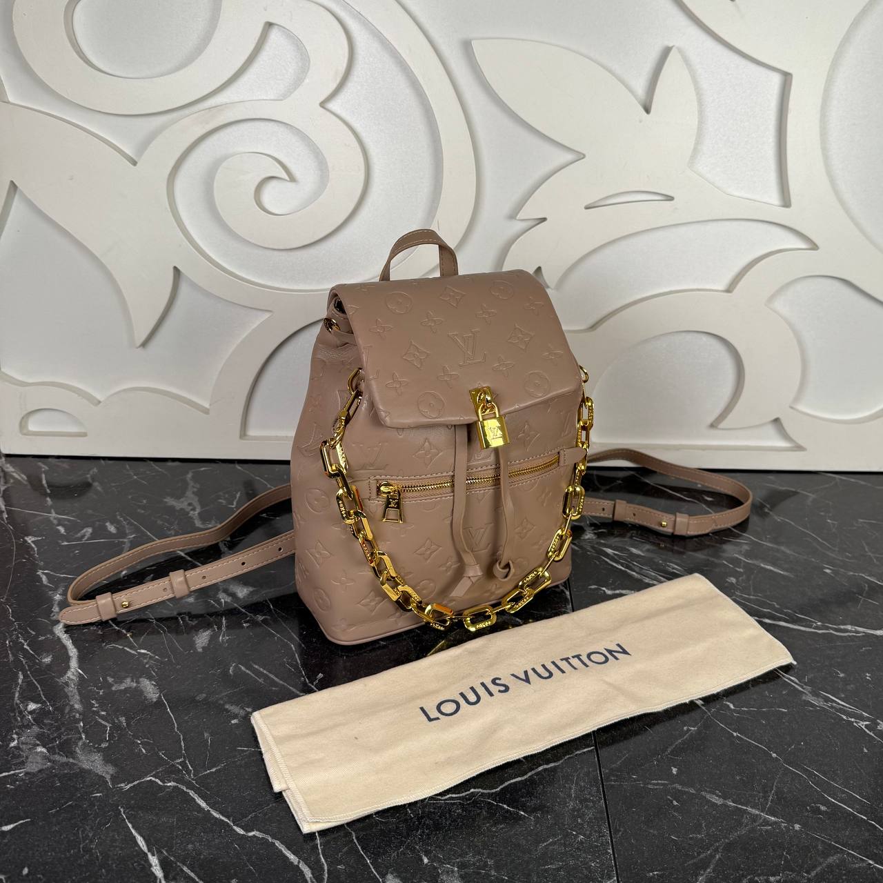 Louis Vuitton Coussin Backpack PM

910160 ⭐️