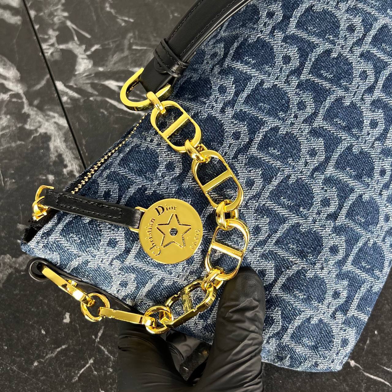 Christian Dior Travel Nomad Pouch Denim

27x15 cm
6039 ⭐️