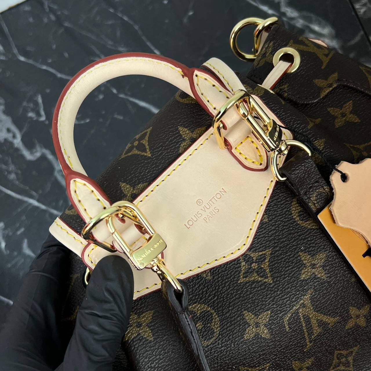 Louis Vuitton Excursion PM Backpack

6448