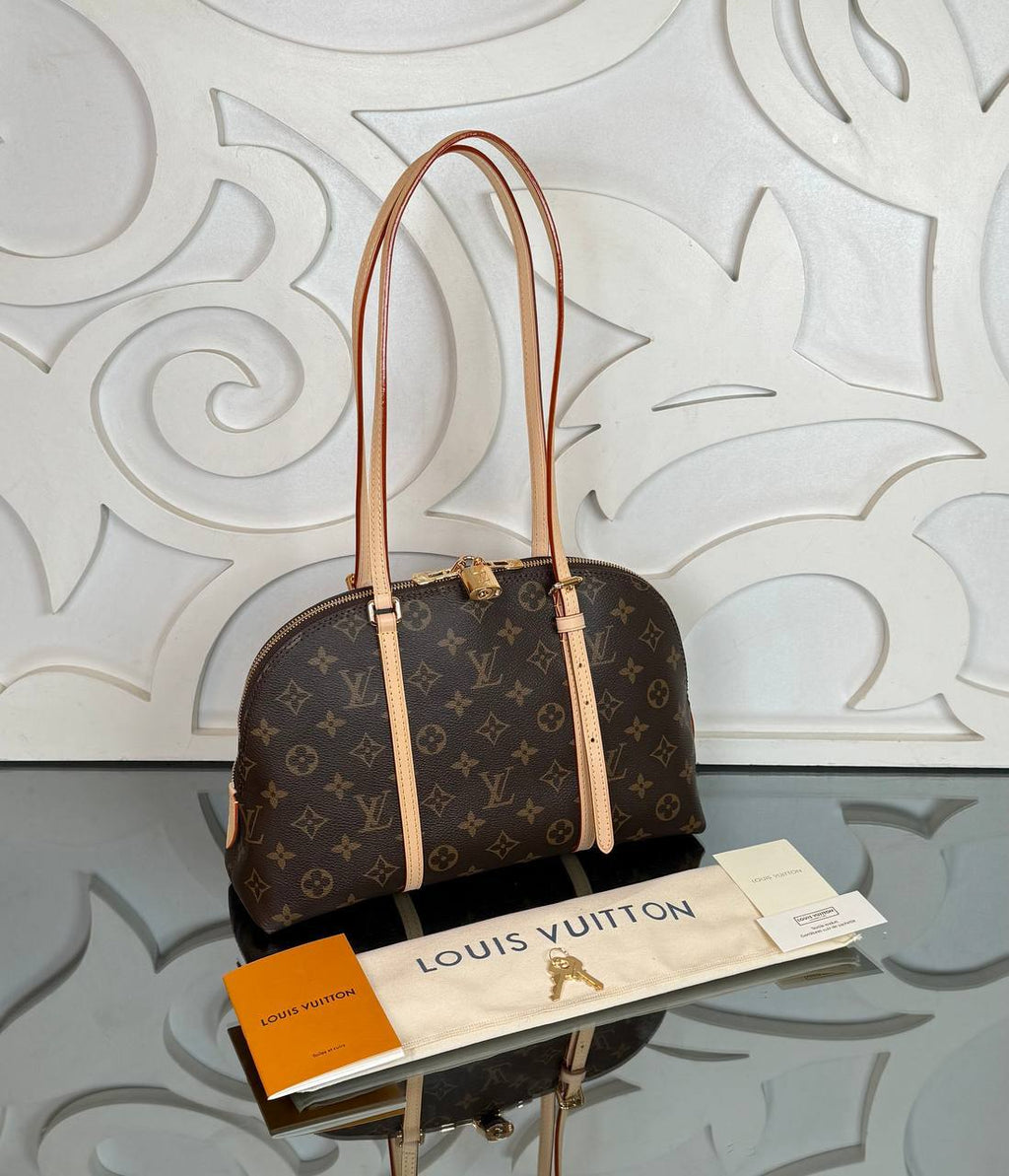 Louis Vuitton Squire East West

910584 ⭐️