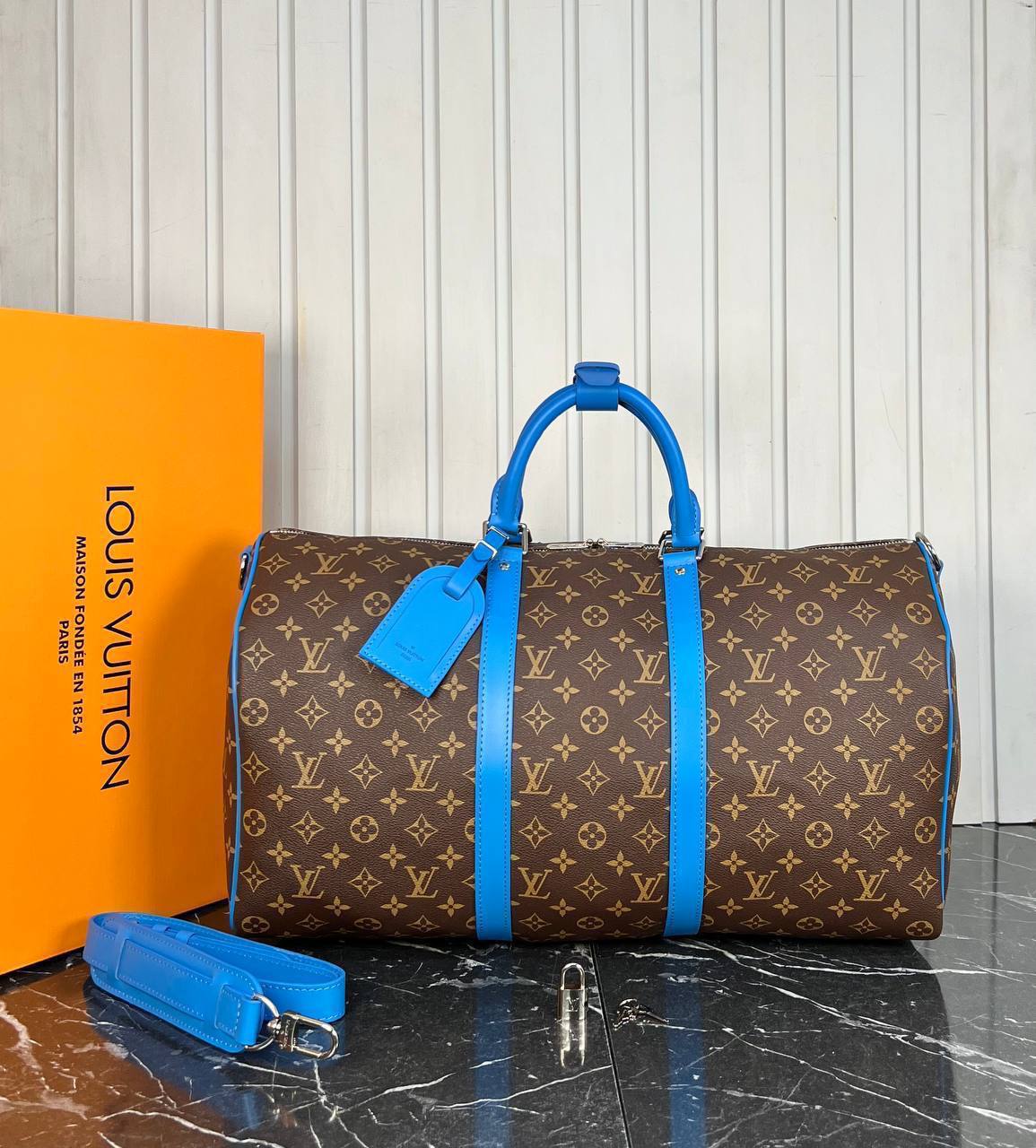 Louis Vuitton Keepall Bandouliere 50 cm

5575 ⭐️