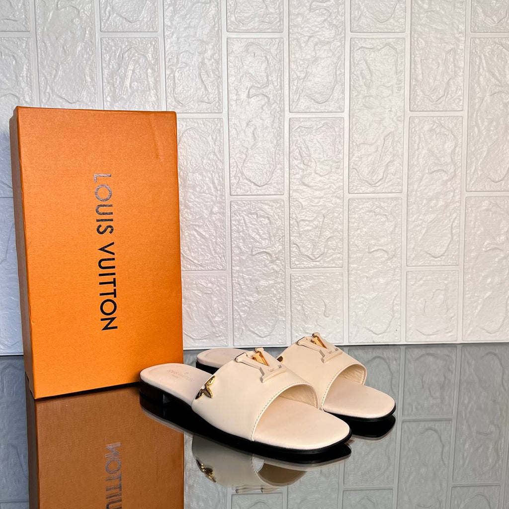 Louis Vuitton Mare Flat Mule

911256 ⭐️