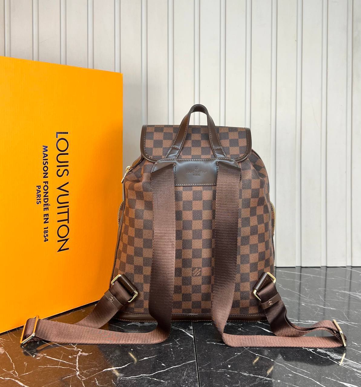 Louis Vuitton Bosporush Backpack 

1102