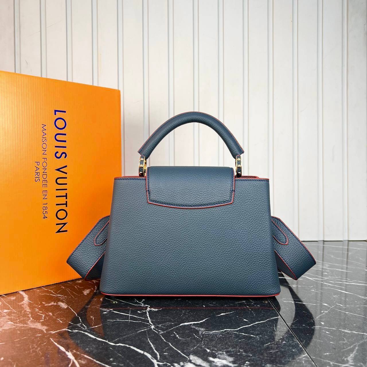 Louis Vuitton Capucines BB 

5565-3 ⭐️