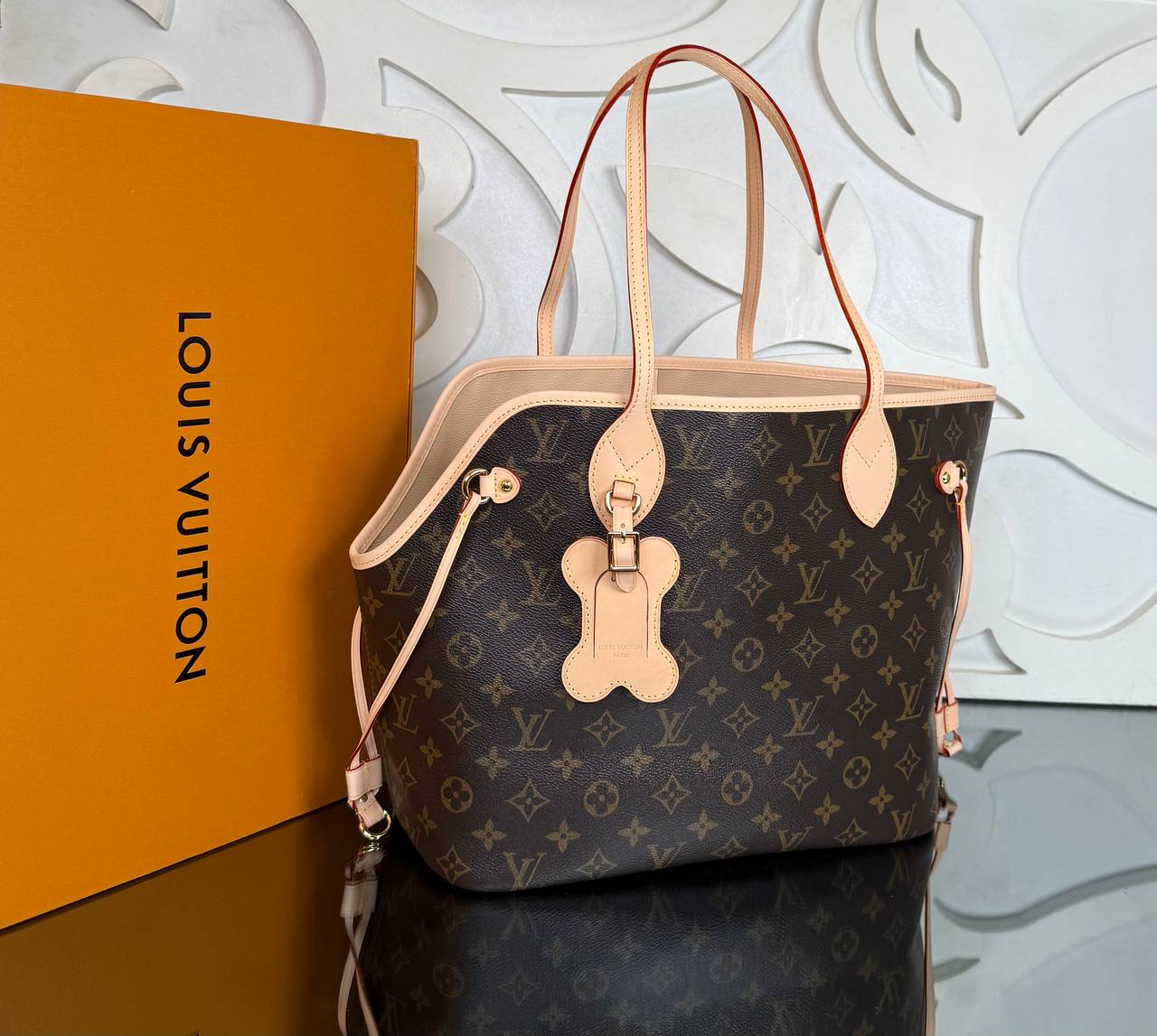 Louis Vuitton Neverwoof Bag 

910629 ⭐️