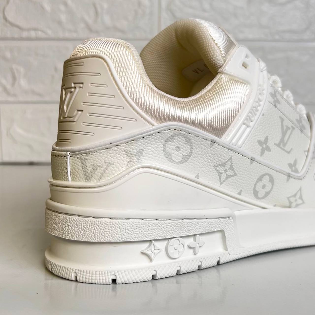 Louis Vuitton Trainer Kotton Sneakers
911155 ⭐️