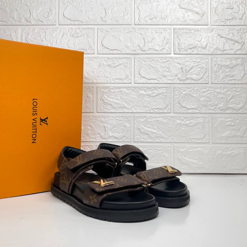 Louis Vuitton Paseo Flat Comfort Sandal

211101 ⭐️