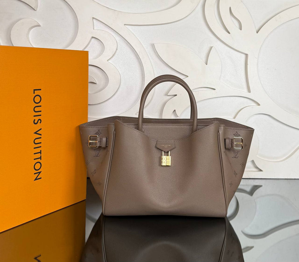 Louis Vuitton Vendome PM
L

910428 ⭐️