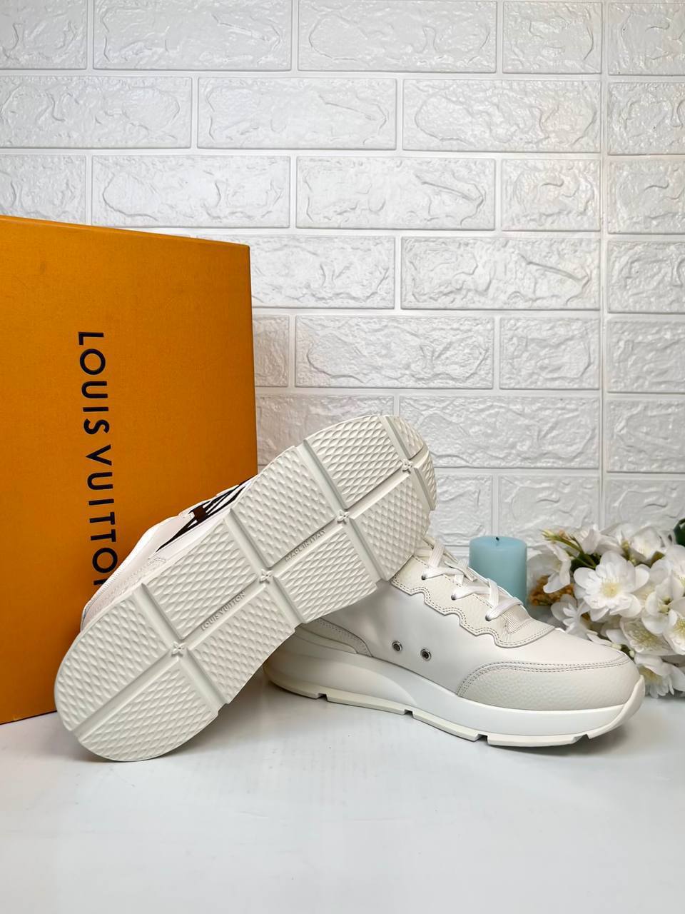 Louis Vuitton Classic Sneaker

911047 ⭐️