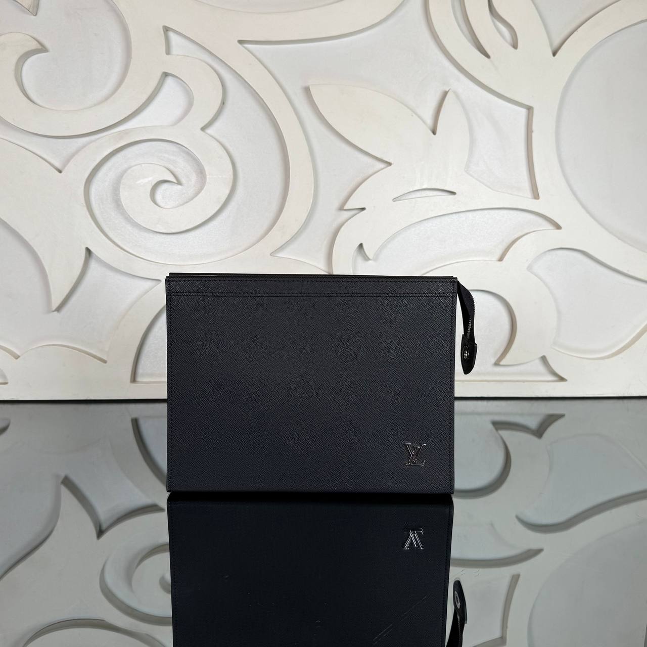 Louis Vuitton Pochette Voyage MM
Επιλογή χρώματος έπειτα από τηλεφωνική επικοινωνία 
910606 ⭐️