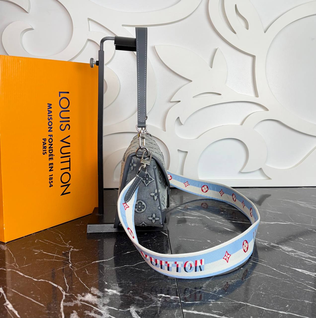 Louis Vuitton Diane Satchel Denim Bag 

910134 ⭐️