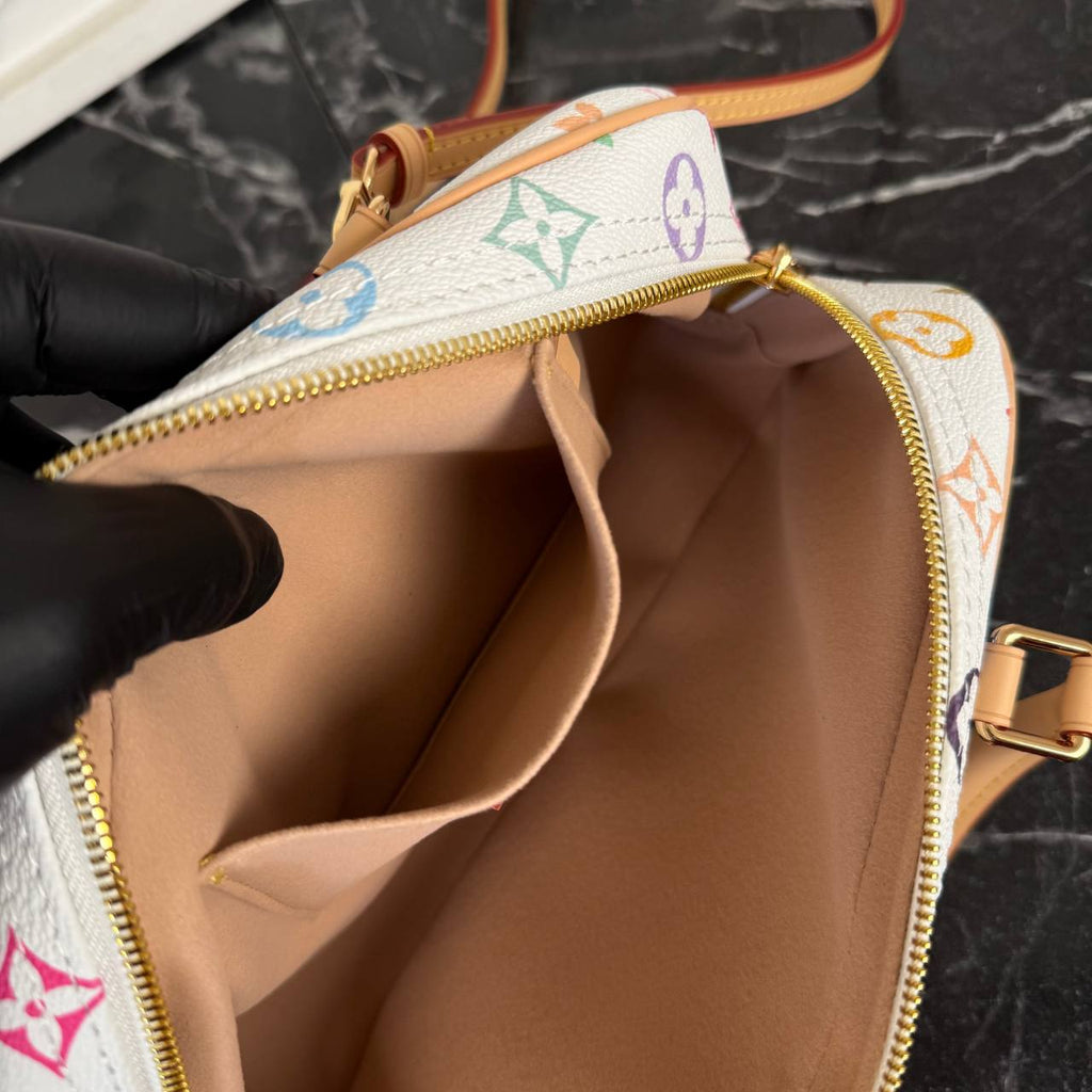 Louis Vuitton LV x TM Handbag East-West

6885 ⭐️