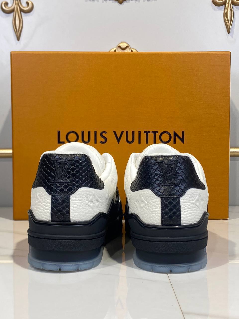 Louis Vuitton Python Sneakers

911060 ⭐️