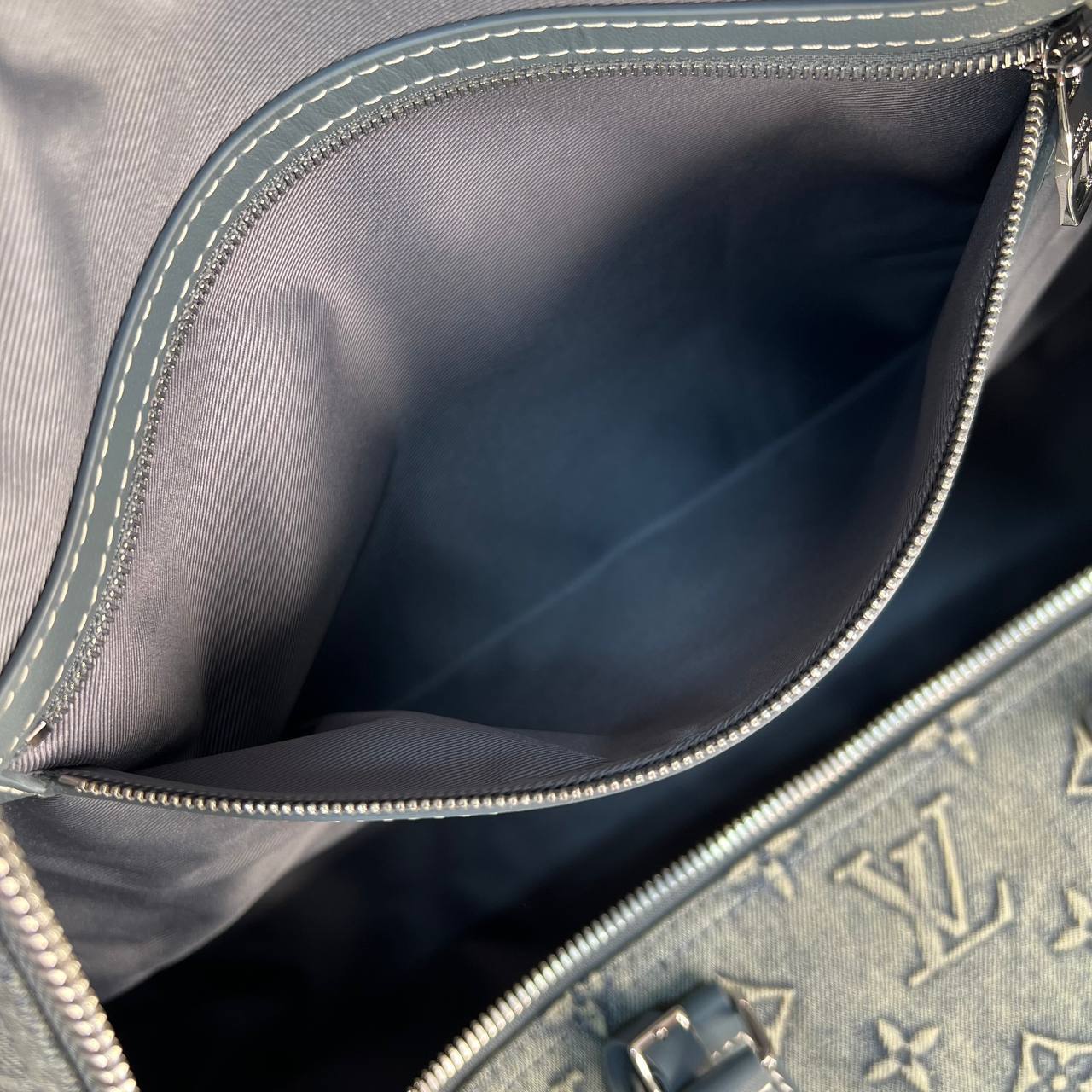 Louis Vuitton Keepall Banouliere Denim 50

5735-14 ⭐️