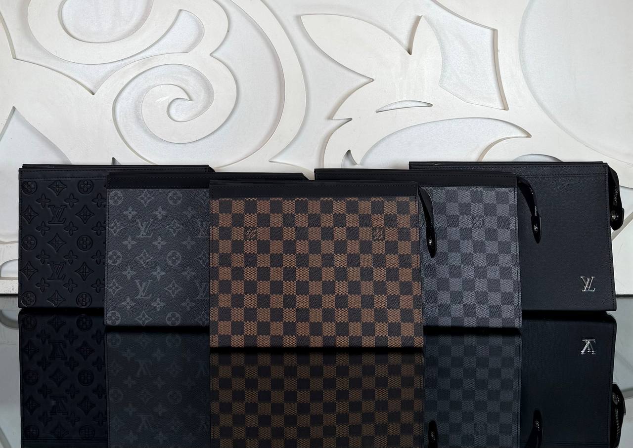 Louis Vuitton Pochette Voyage MM
Επιλογή χρώματος έπειτα από τηλεφωνική επικοινωνία 
910606 ⭐️
