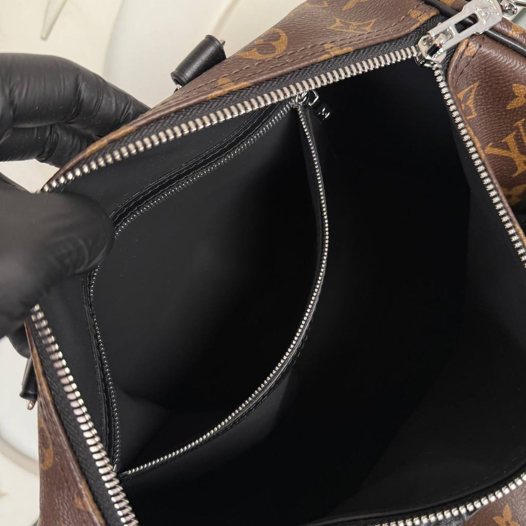 Louis Vuitton Speedy Soft 30 Dark 

6578 ⭐️