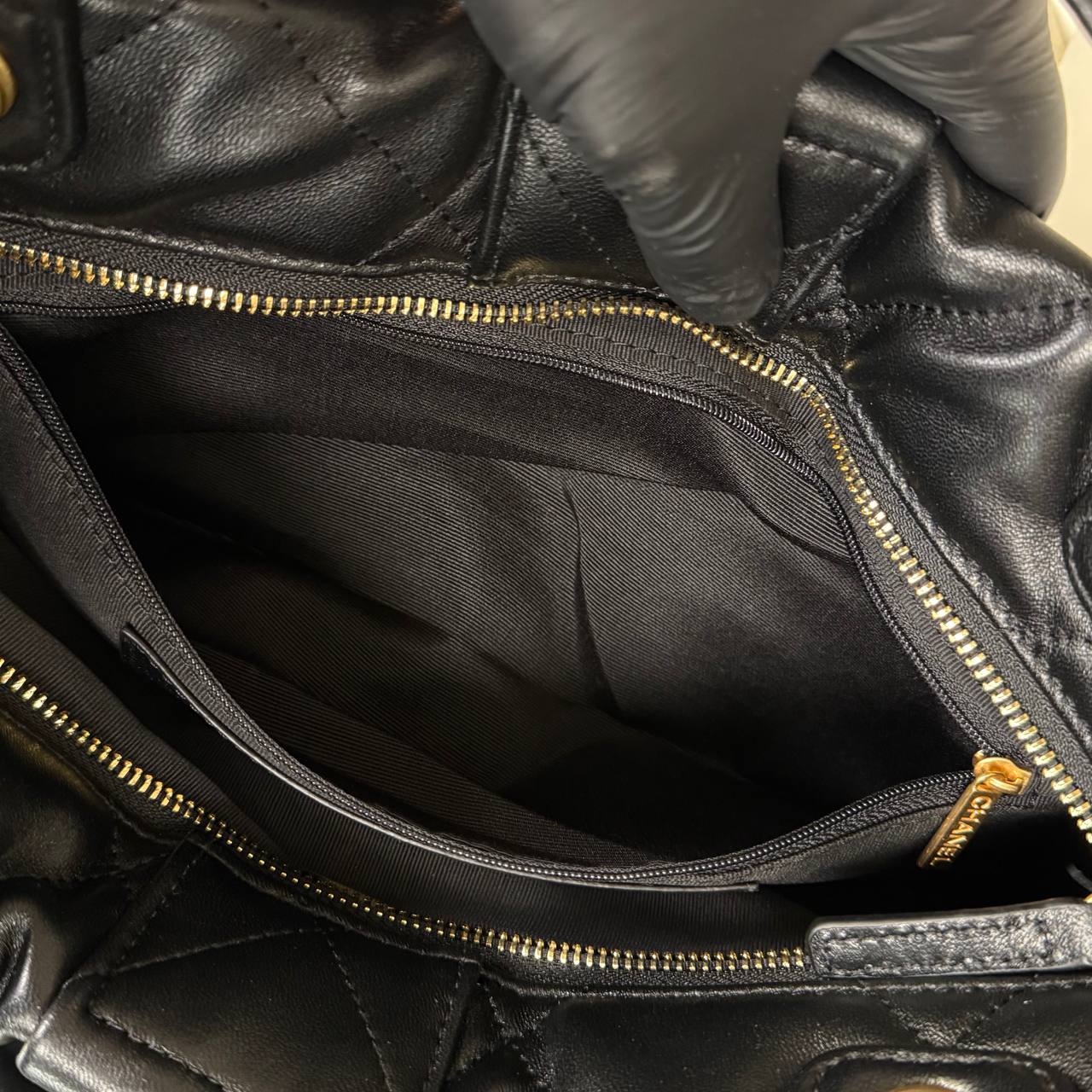 Chanel Bow Bag 

36x26 cm
910399 ⭐️