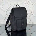 Christian Dior Saddle Backpack with Flap in Oblique Jacquard

32x42 cm
910929 ⭐️