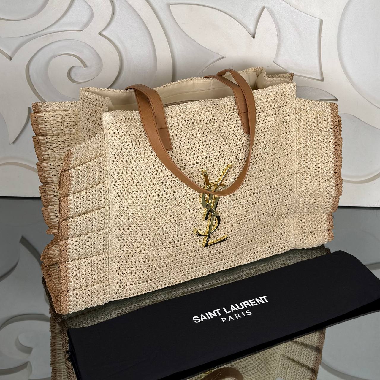 Saint Laurent Large Raffia Bag

51x33 cm 
910909 ⭐️