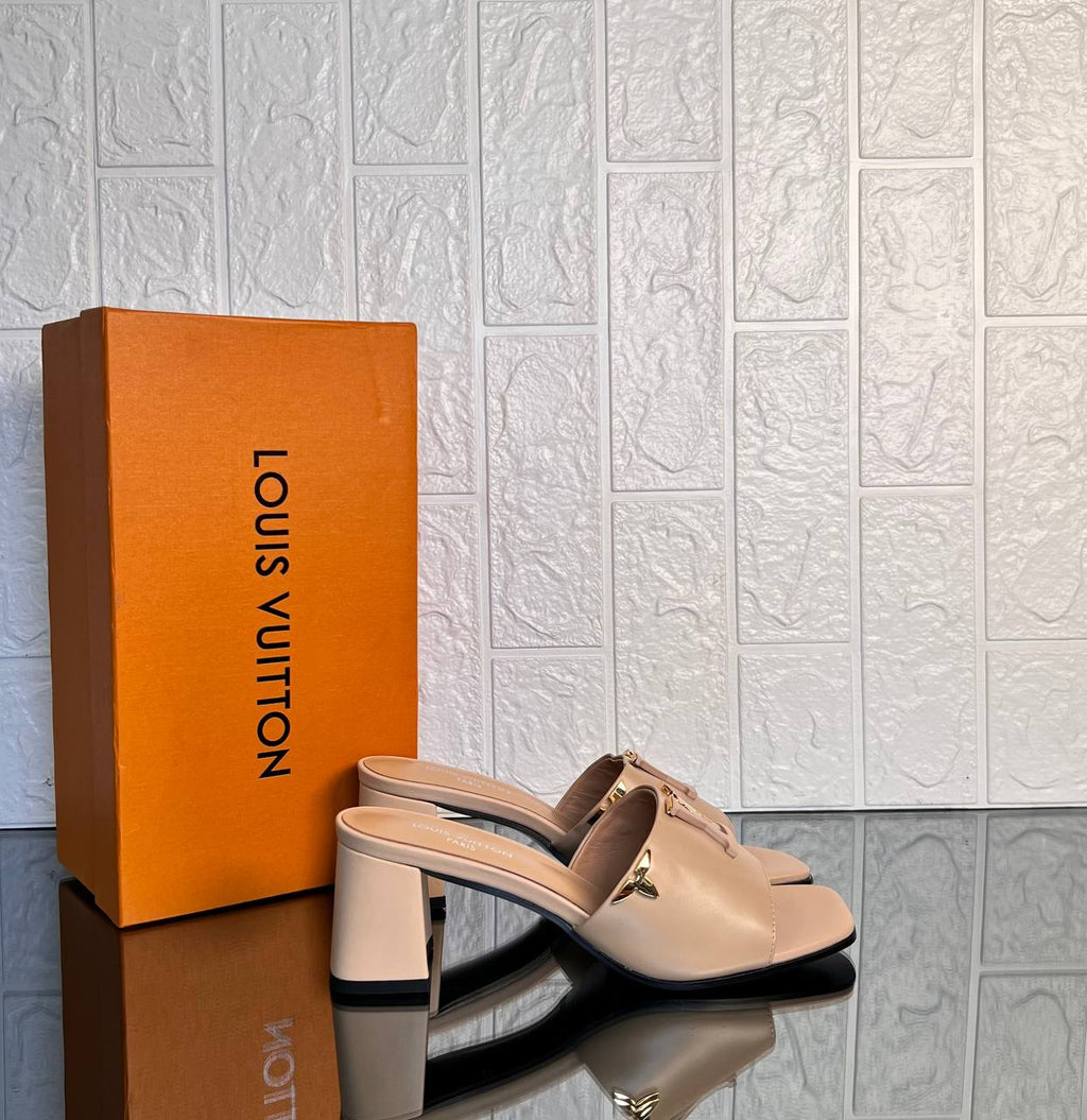 Louis Vuitton Mare Mule 8cm

911237 ⭐️