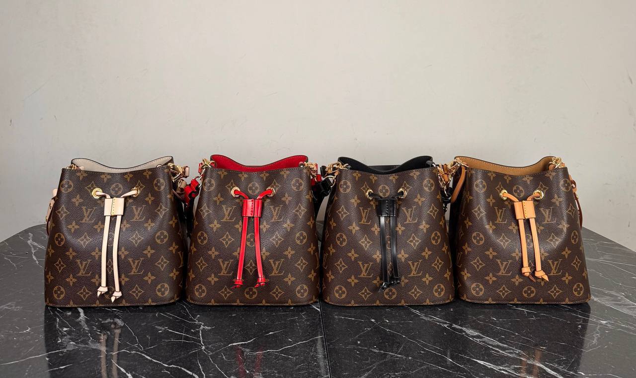 Louis Vuitton Neo Noe BB

676-2 ⭐️