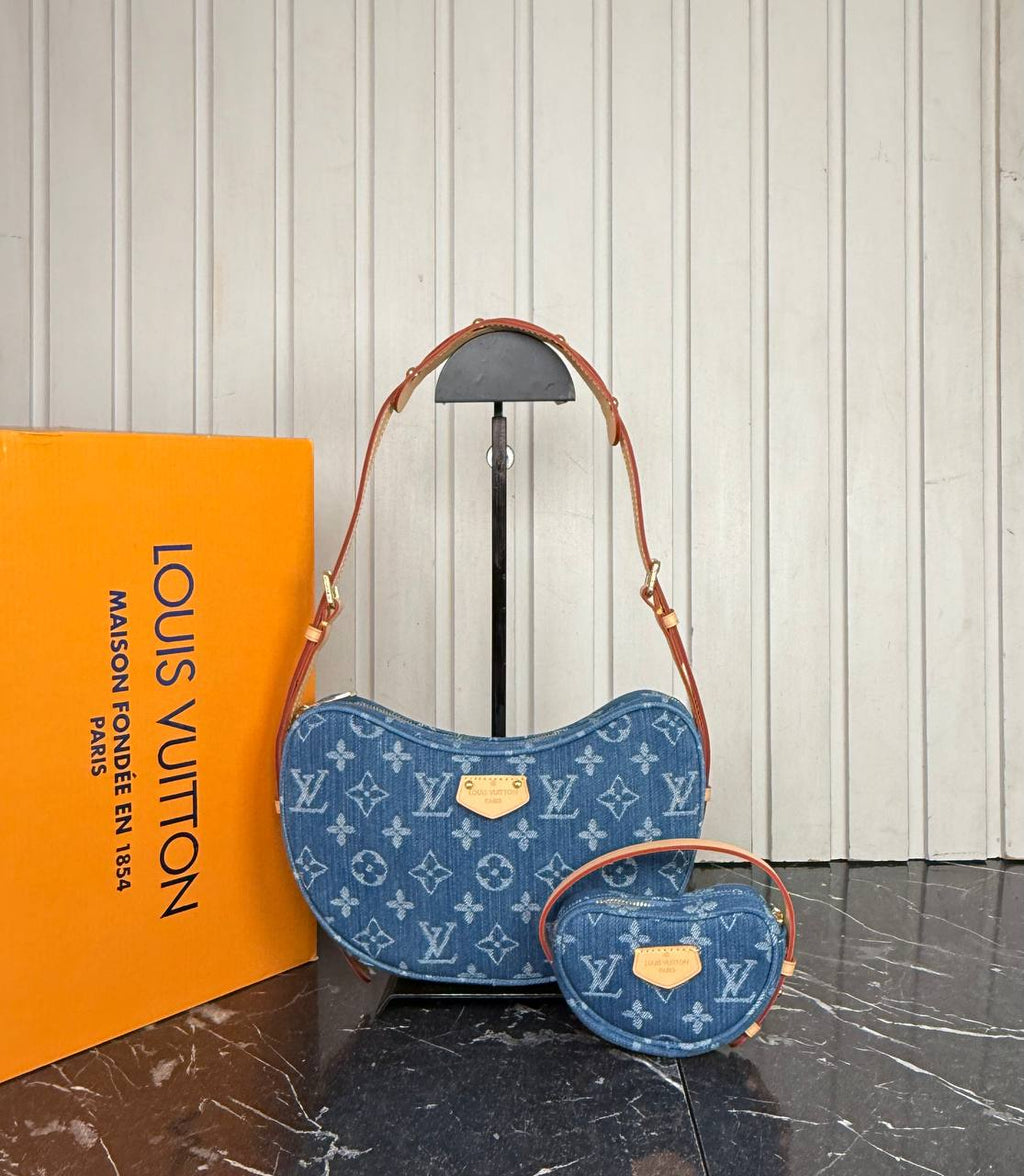Louis Vuitton Croissant Denim

5785-19