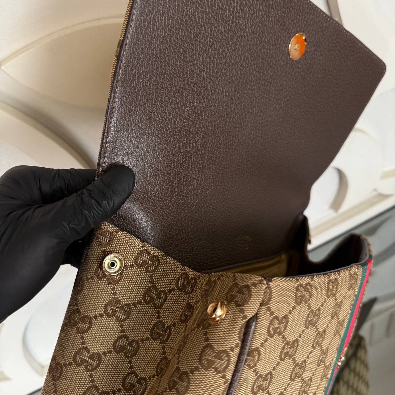 Gucci Paparazzo Medium Top Handle Bag

32x24 cm 
910887 ⭐️