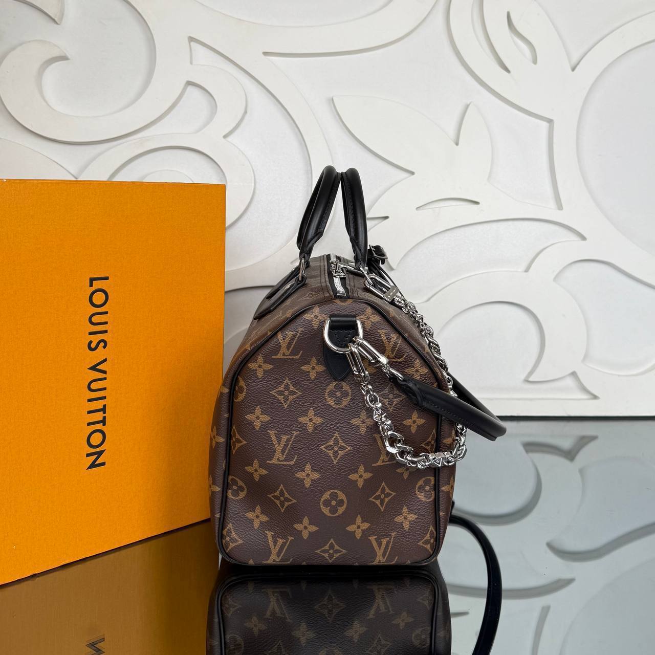 Louis Vuitton Speedy Soft 30 Dark 

6578 ⭐️