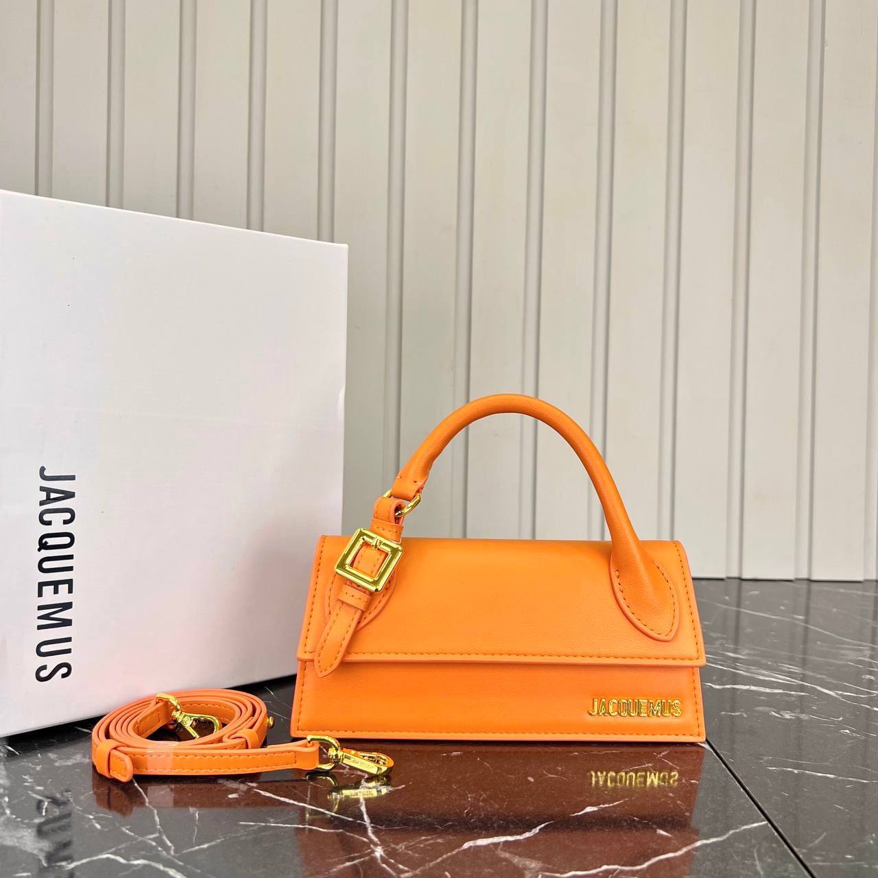 Jacquemus Le Chiquito Bag 

22x10 cm 
5736-10 ⭐️