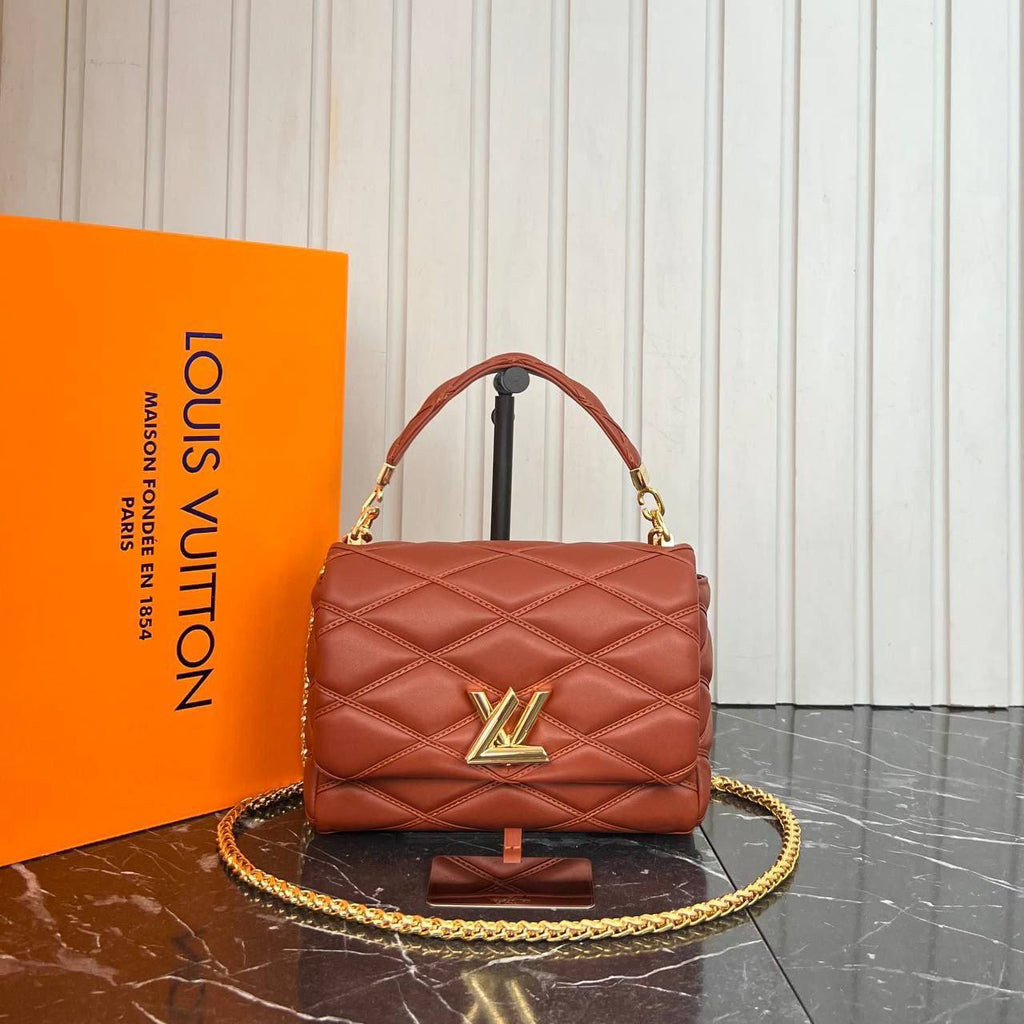 Louis Vuitton Go-14 Medium 

6133 ⭐️