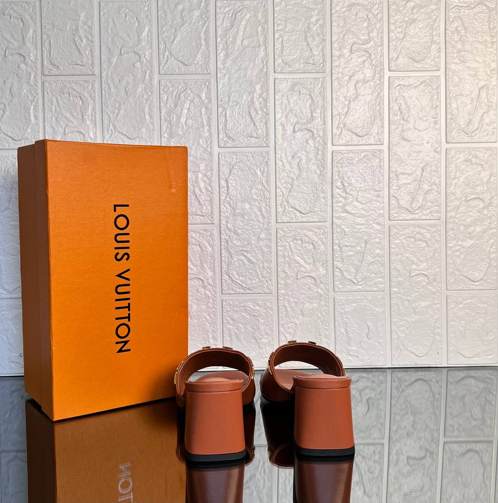 Louis Vuitton Mare Mule 8cm

911237 ⭐️