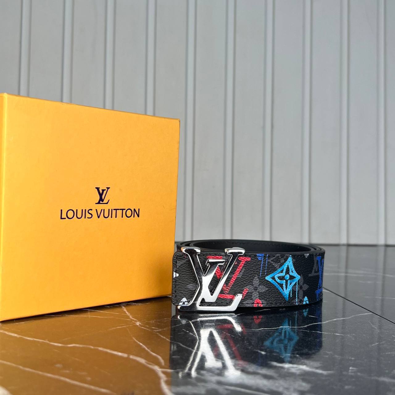 Louis Vuitton Kemer 4 cm