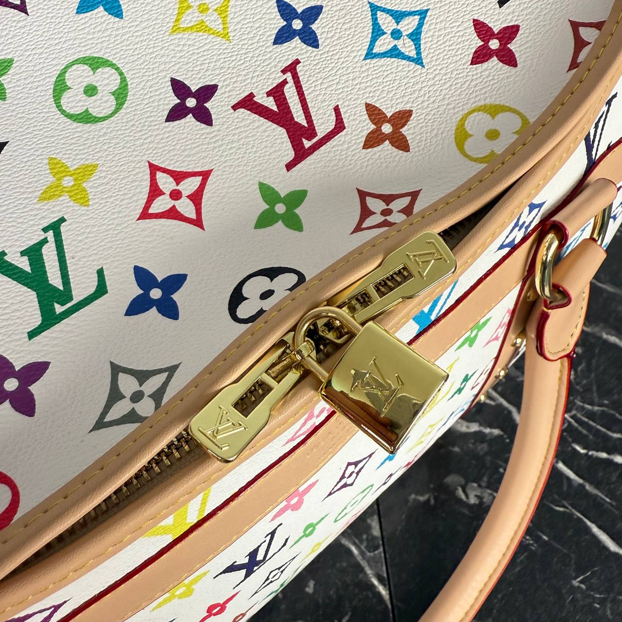 Louis Vuitton Dog Carrier Bag Medium 

910165 ⭐️