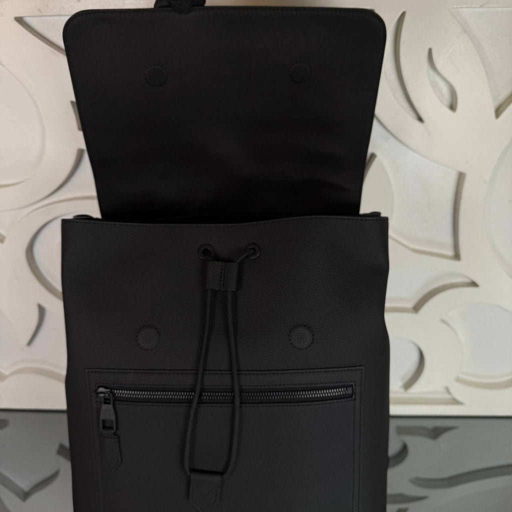 Louis Vuitton Fastline Backpack

910457 ⭐️
