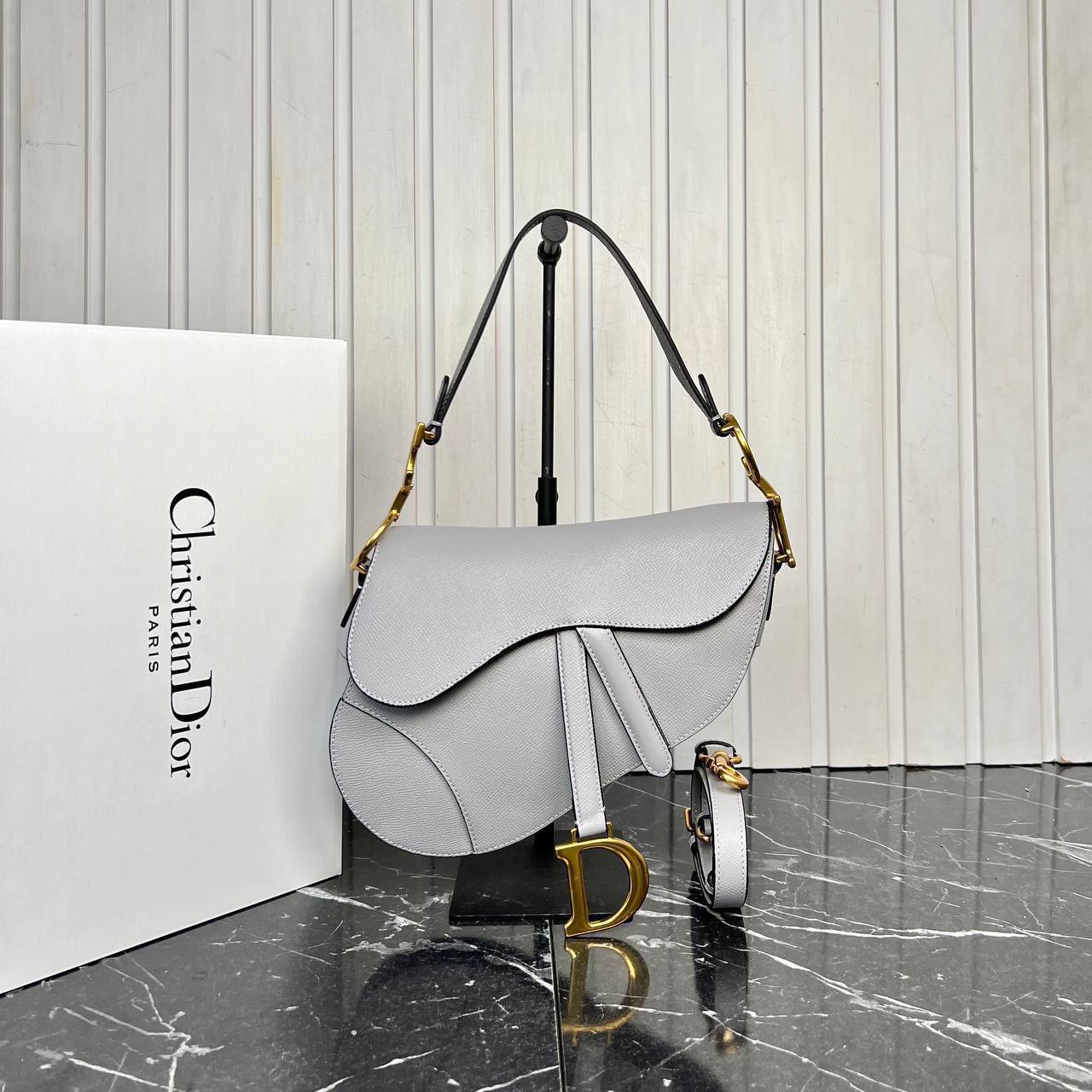 Christian Dior Saddle Bag

25x20 cm 
639.B ⭐️