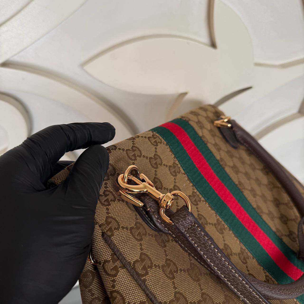 Gucci Paparazzo Medium Top Handle Bag

32x24 cm 
910887 ⭐️