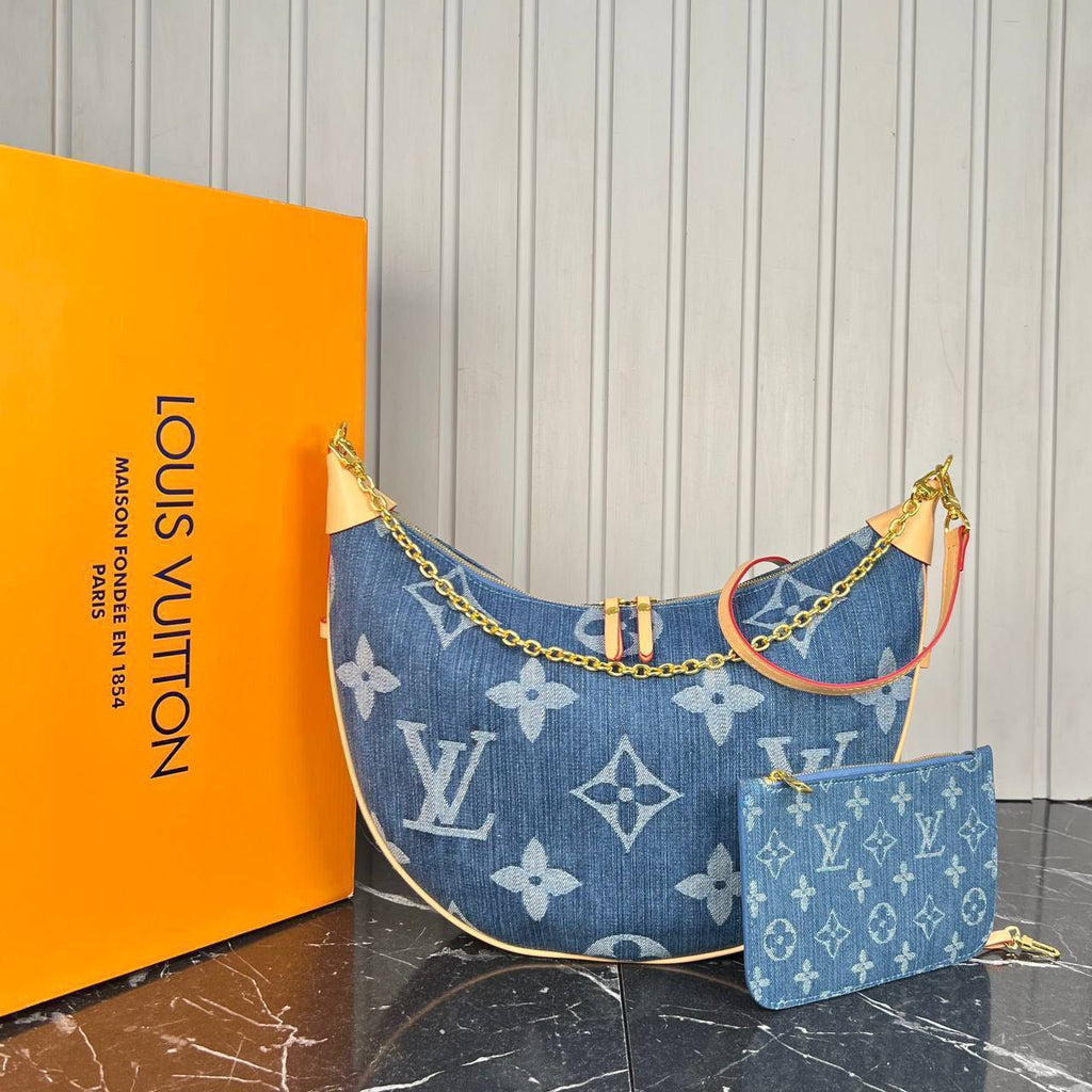 Louis Vuitton Loop Hobo Denim Bag
5837-20